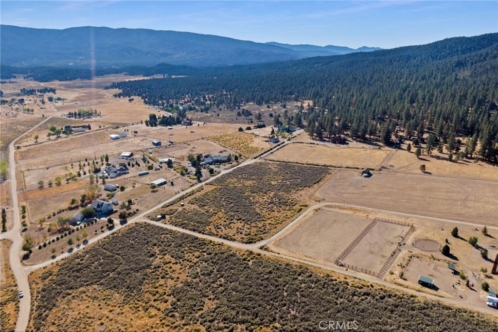 1085 Dusty Trail Property Photo 7