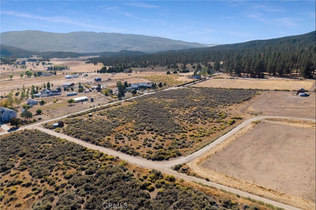 1085 Dusty Trail Property Photo 12