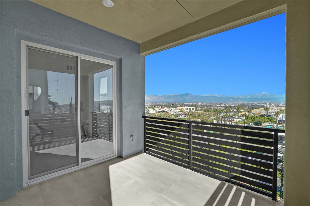 1958 Hollyleaf Terrace Property Photo 23
