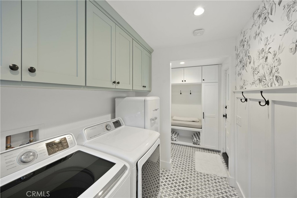589 W Grandview Avenue Property Photo 37