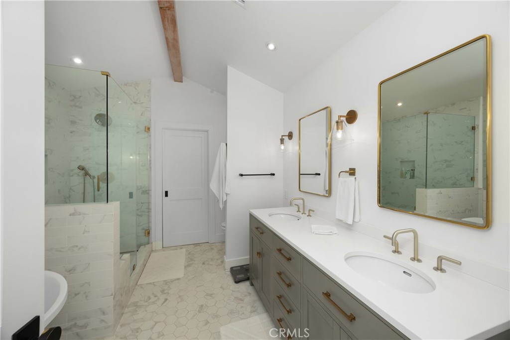 589 W Grandview Avenue Property Photo 45