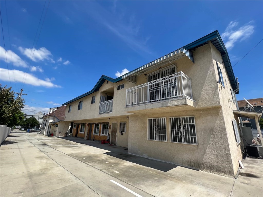 3020 Baldwin Street Property Photo 3