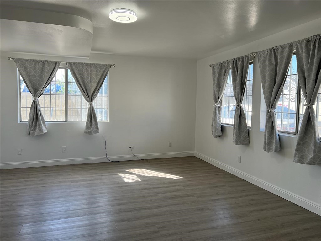 3020 Baldwin Street Property Photo 9