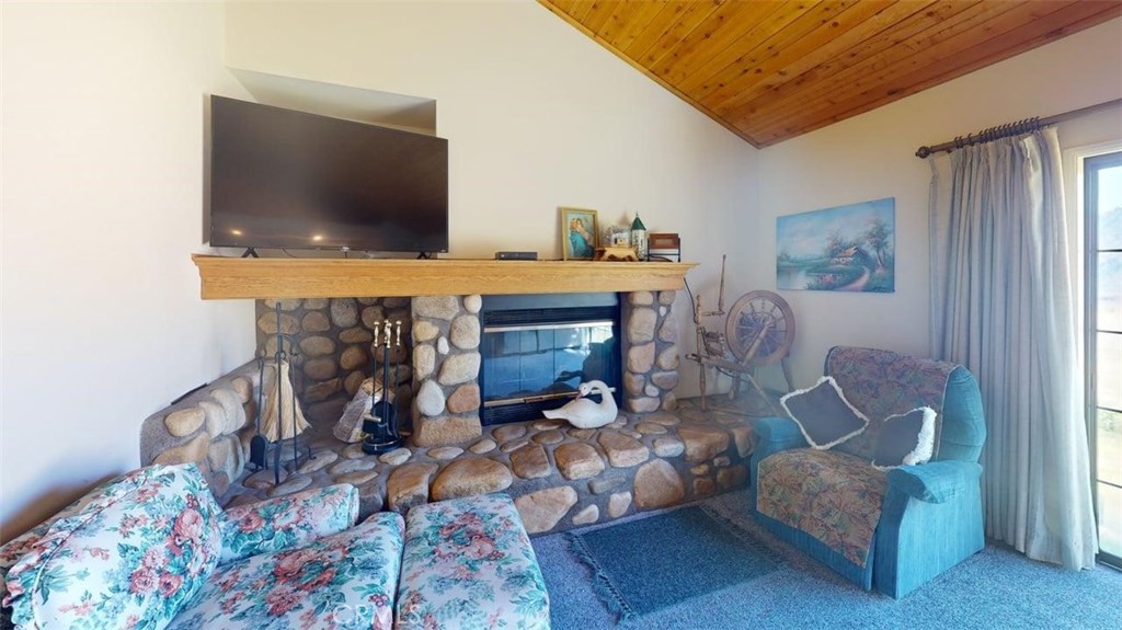 23400 Vanessa Avenue Property Photo 14