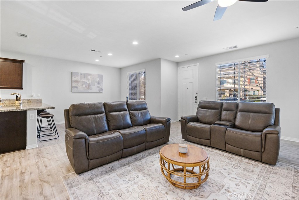 6069 Satterfield Property Photo 4