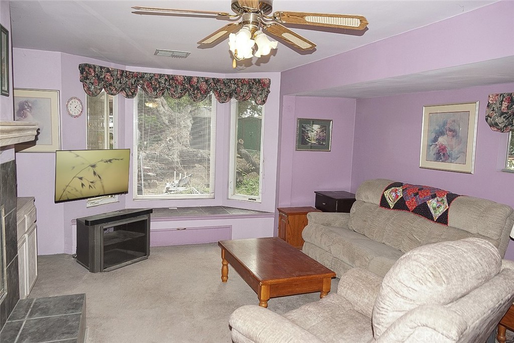 9341 Rollins Property Photo 10