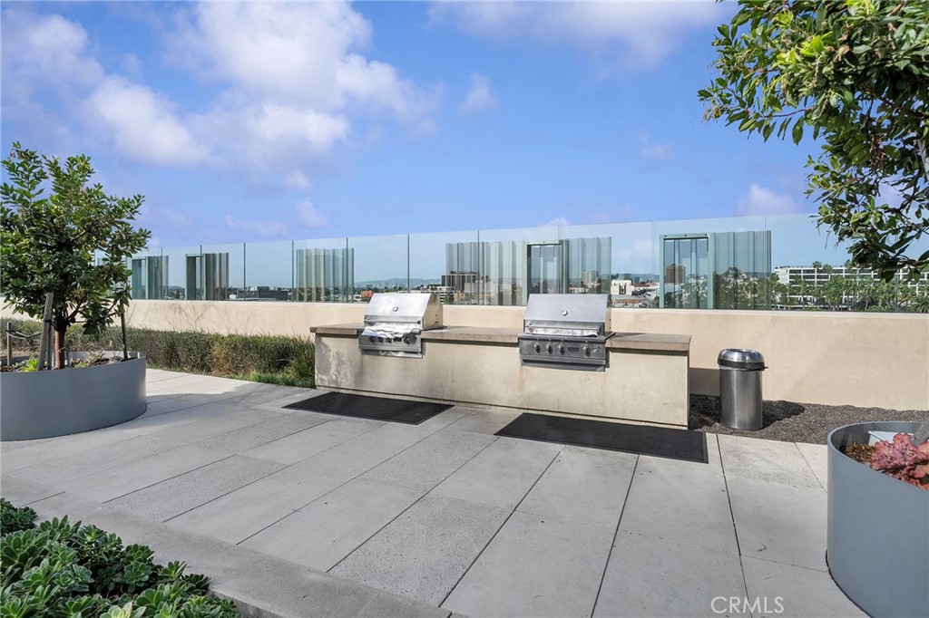 889 Francisco Street 3205 Property Photo 17