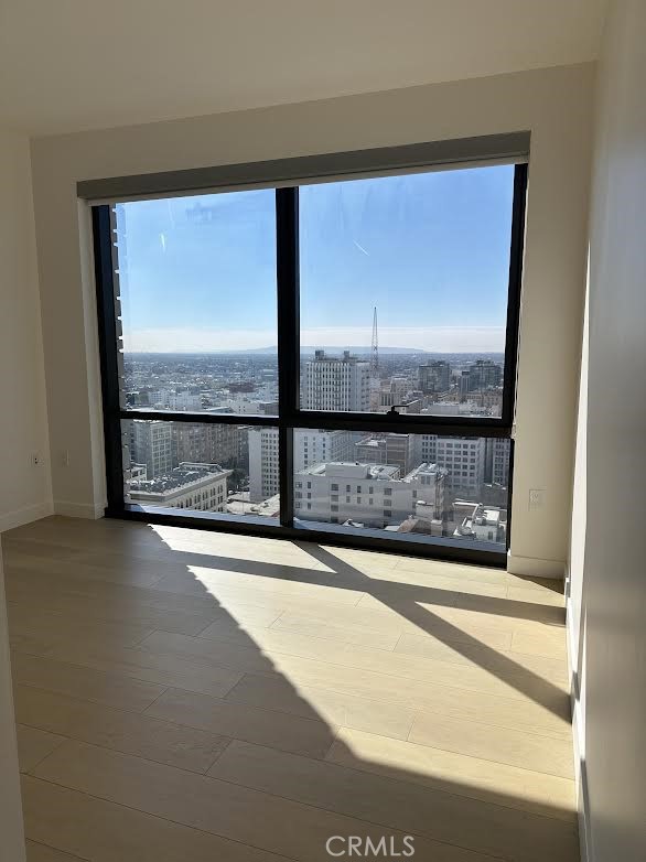 400 S Broadway 2710 Property Photo 5