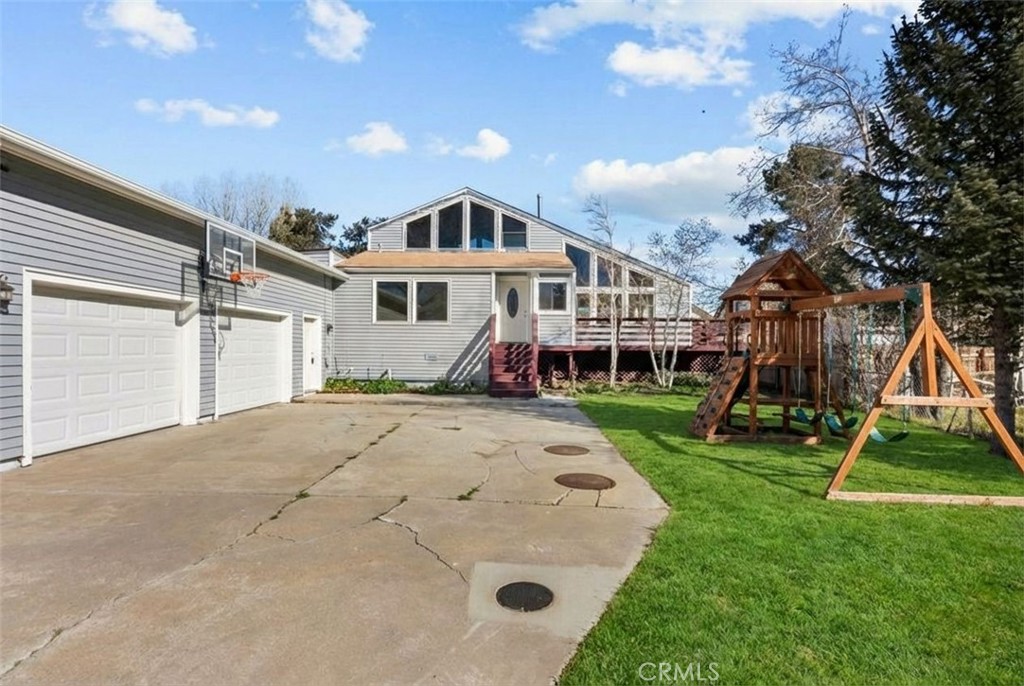 1000 Eagle Property Photo 3