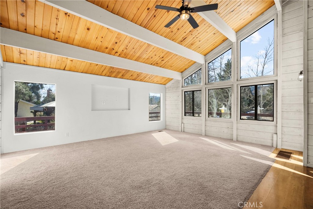 1000 Eagle Property Photo 23