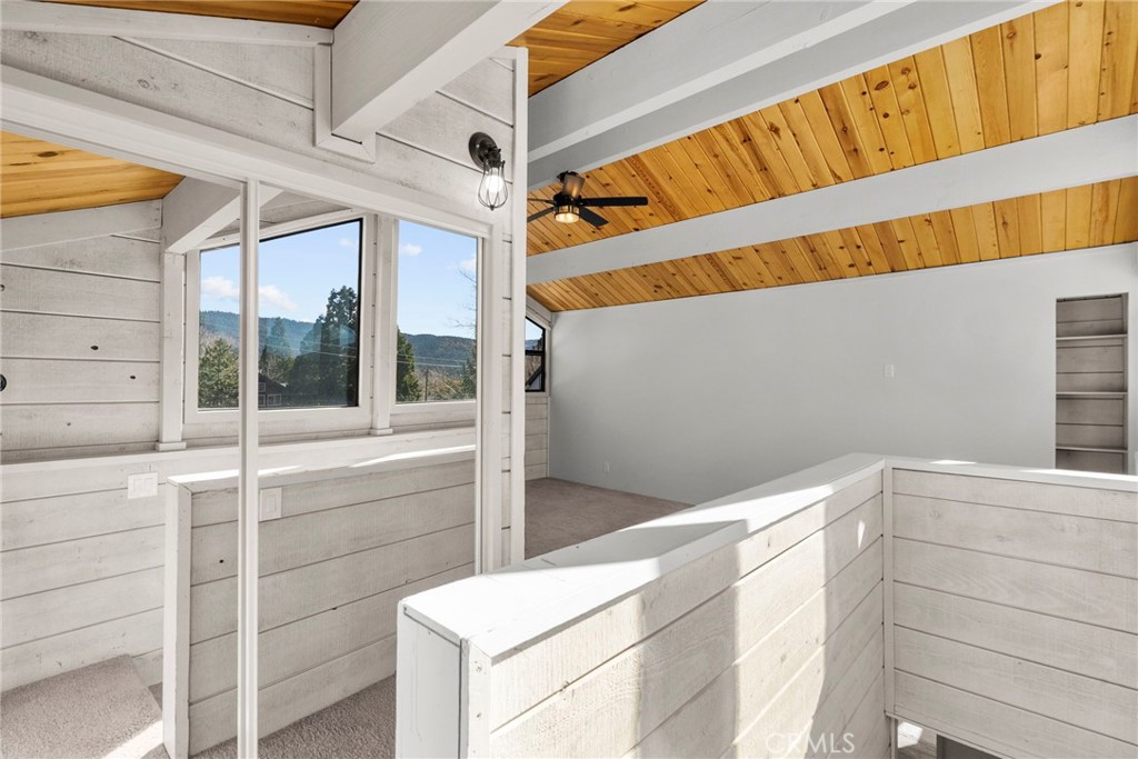1000 Eagle Property Photo 27