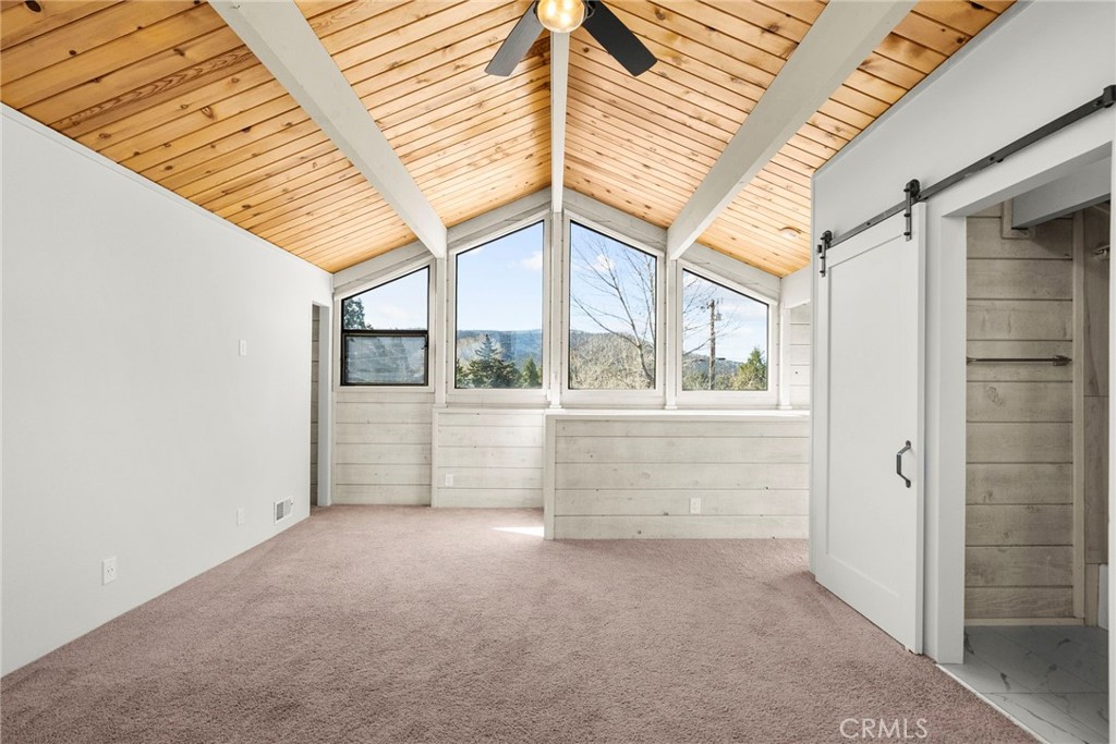 1000 Eagle Property Photo 31