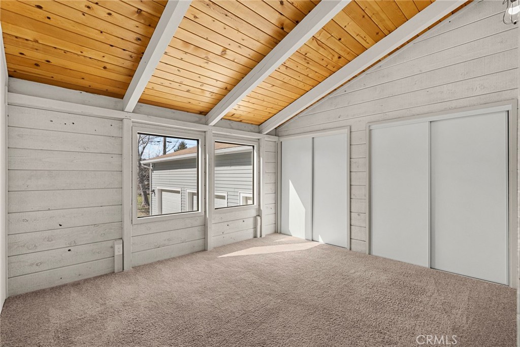 1000 Eagle Property Photo 37