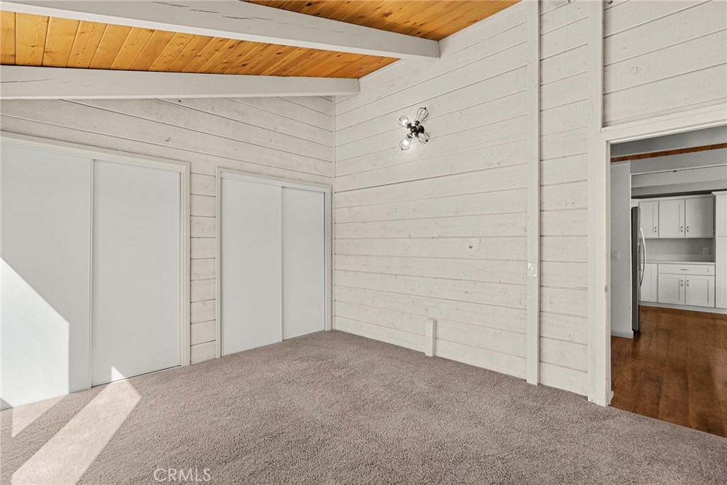 1000 Eagle Property Photo 38