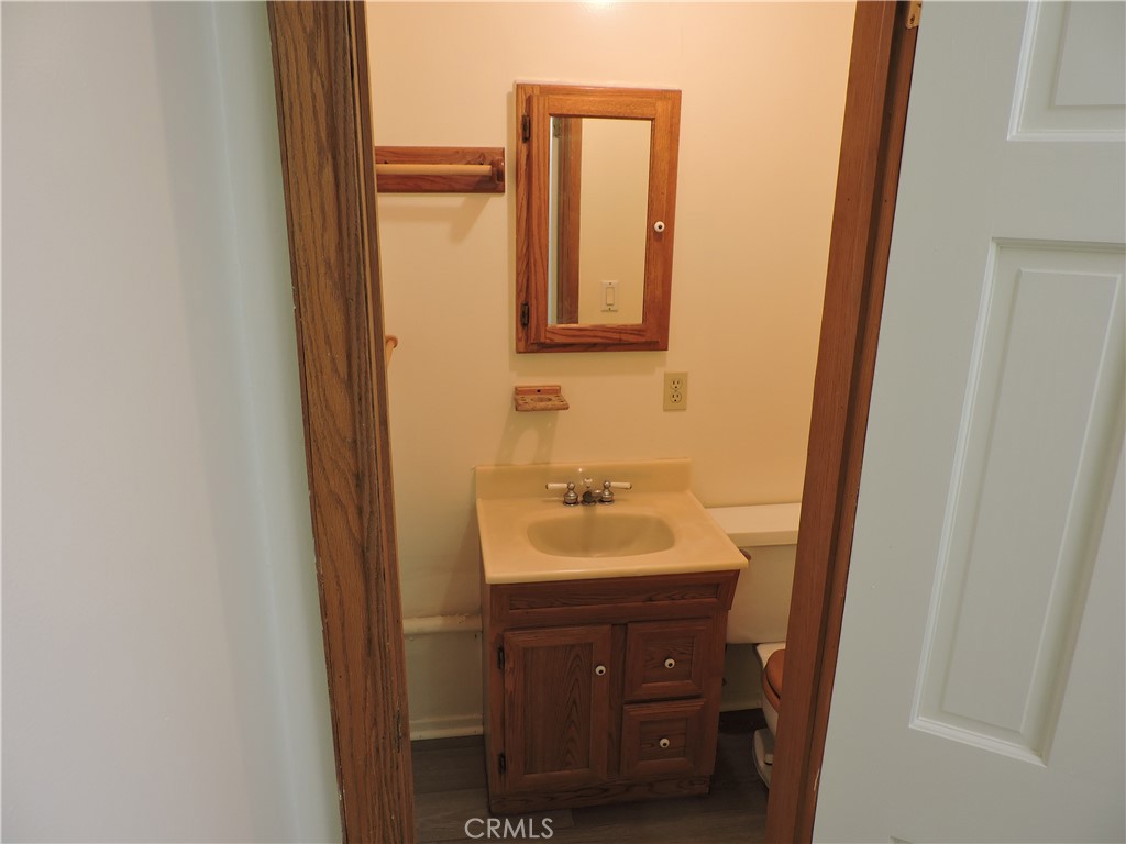 3527 W Beverly Boulevard Property Photo 9
