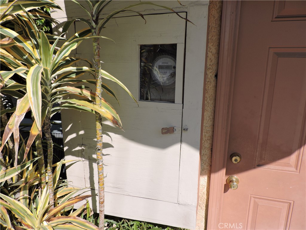 3527 W Beverly Boulevard Property Photo 16
