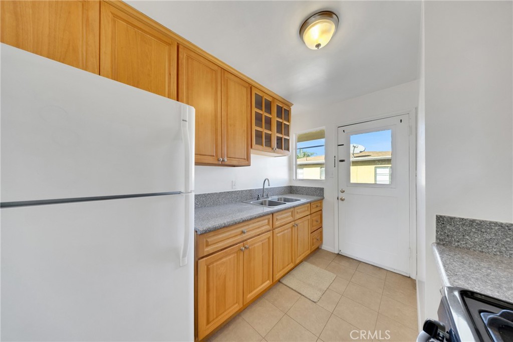 1515 W Commonwealth Avenue Property Photo 16