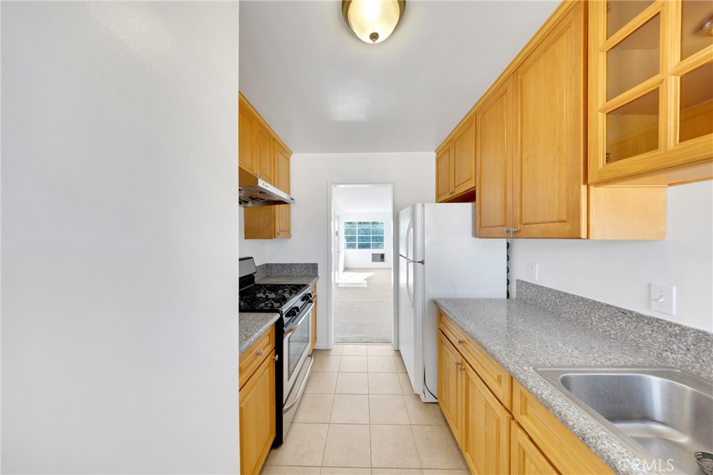 1515 W Commonwealth Avenue Property Photo 19