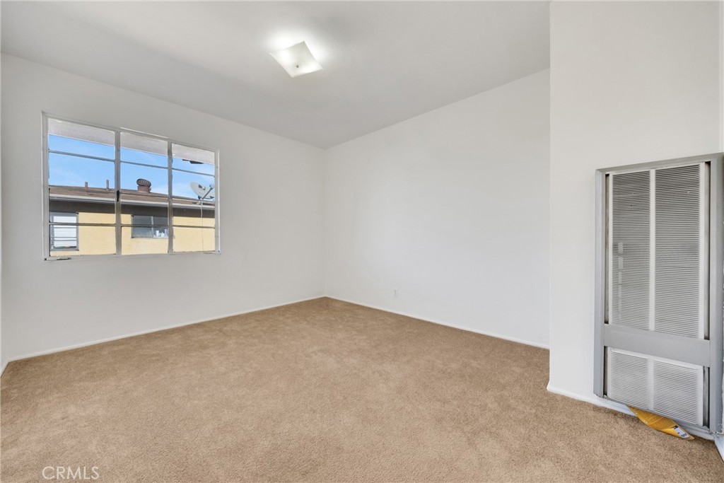 1515 W Commonwealth Avenue Property Photo 21