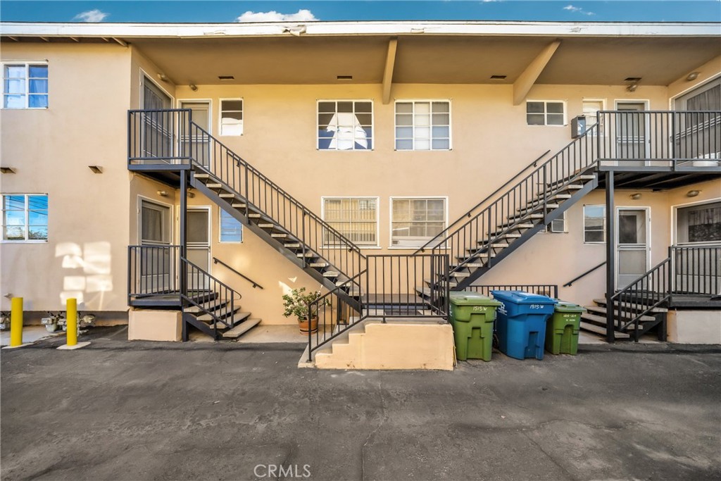 1515 W Commonwealth Avenue Property Photo 28