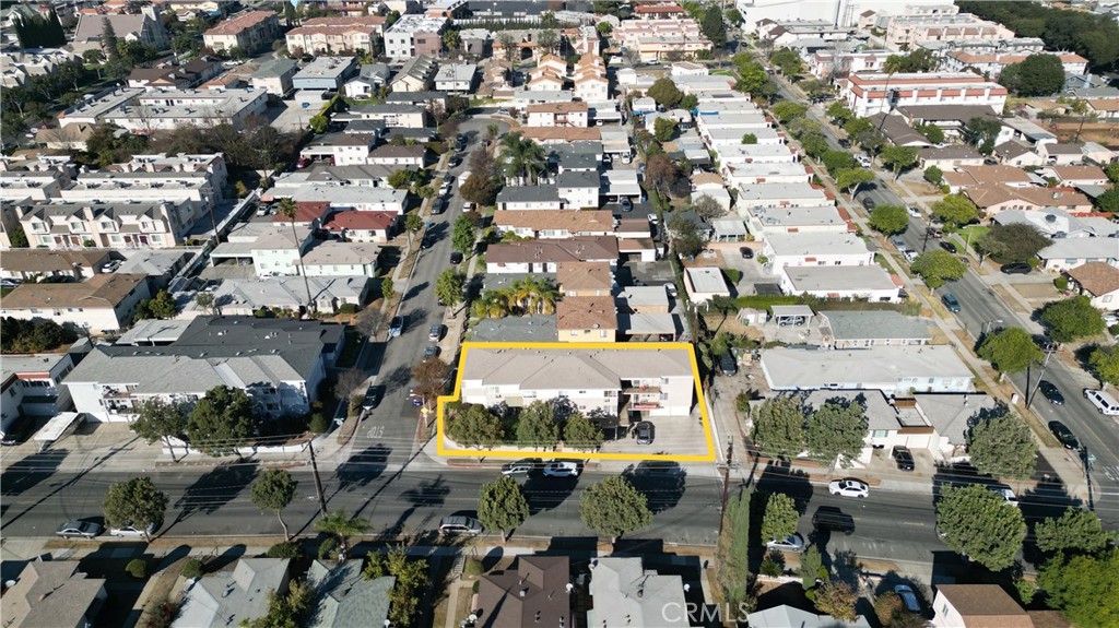 1515 W Commonwealth Avenue Property Photo 31