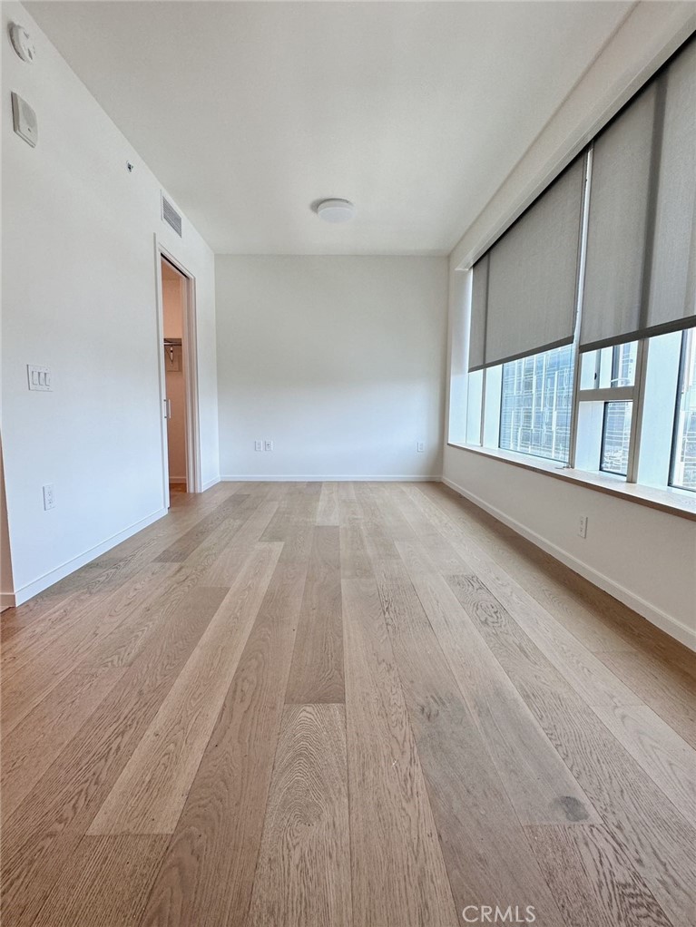 889 Francisco 2505 Property Photo 7