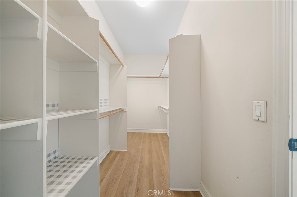 527 S 5th Ave B Property Photo 22