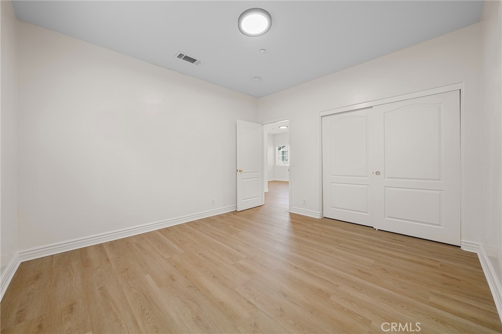 527 S 5th Ave B Property Photo 24