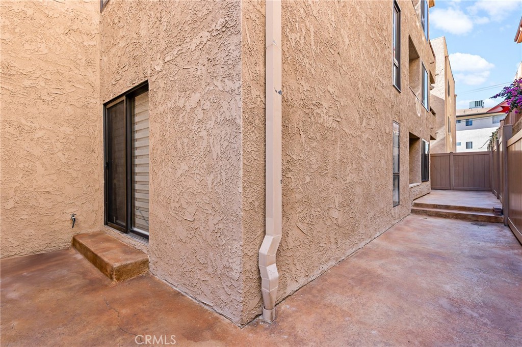 441 E San Jose 111 Property Photo 17