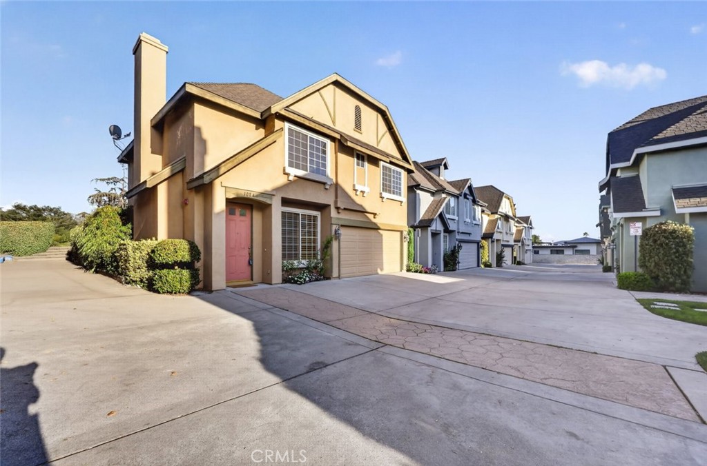 108 S Mountain A Property Photo 5