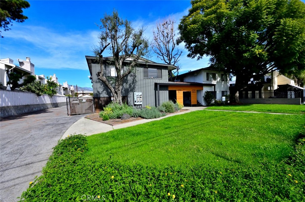 521 523 E Live Oak Avenue Property Photo 10