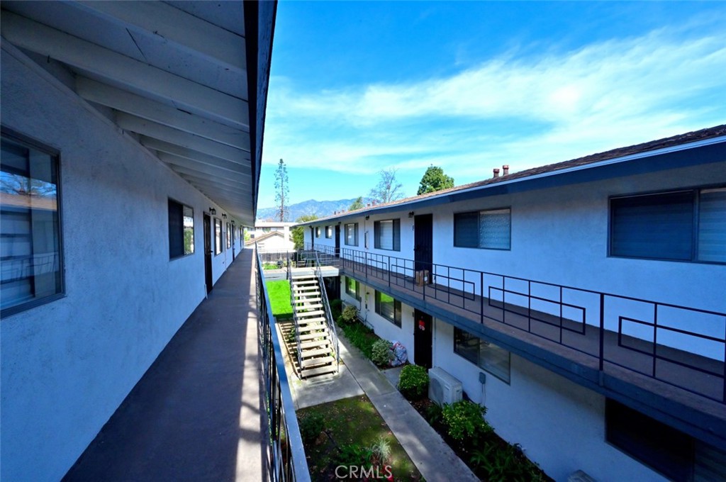 521 523 E Live Oak Avenue Property Photo 17