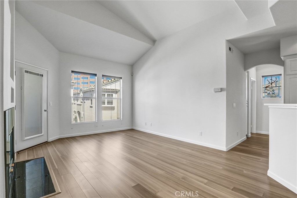 7673 Hazard Center Property Photo 10
