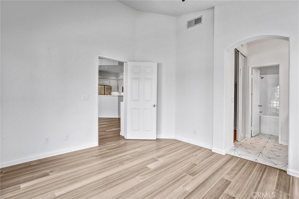 7673 Hazard Center Property Photo 19