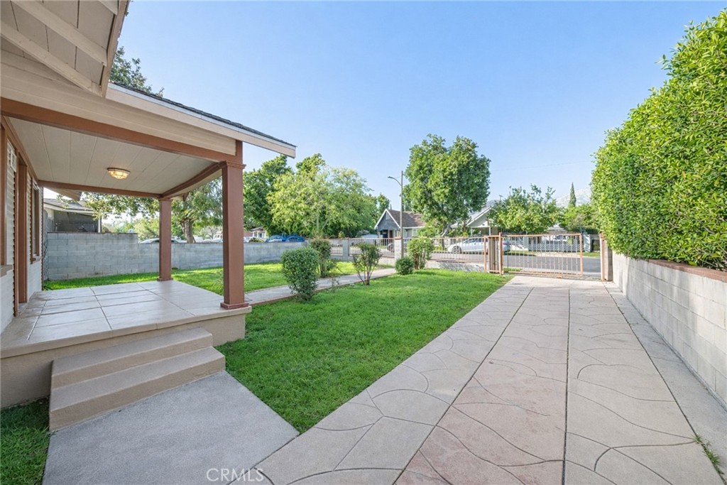 3328 Milton Street Property Photo 7