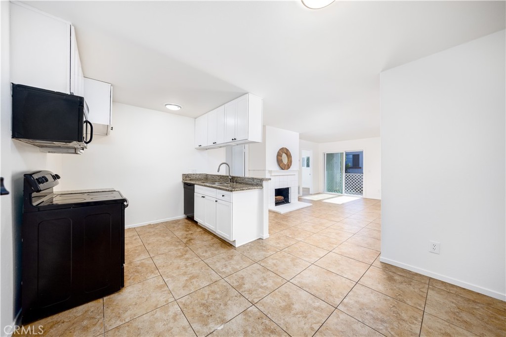 23611 Golden Springs I12 Property Photo 6
