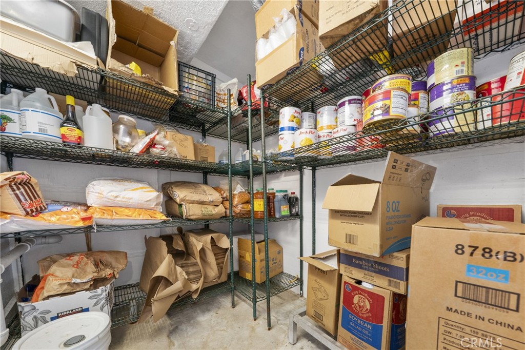 14010 Ventura Boulevard Property Photo 14