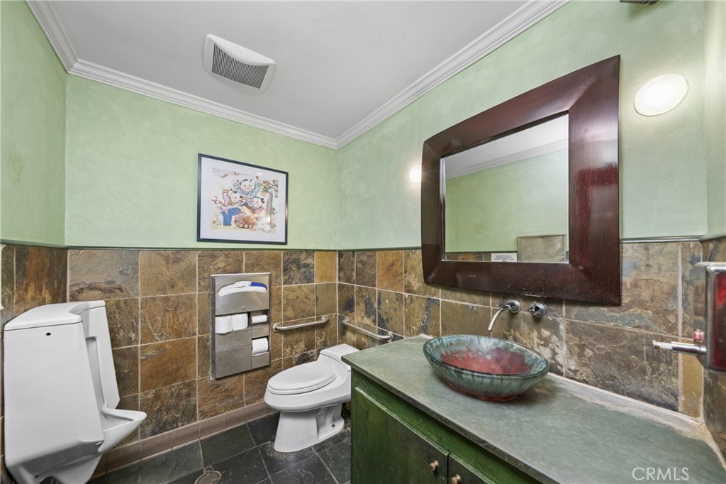 14010 Ventura Boulevard Property Photo 17