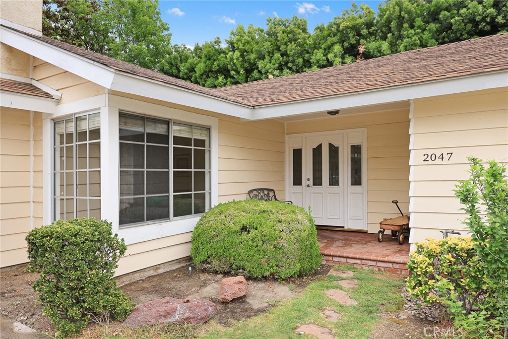 2047 E Fern Drive Property Photo 4