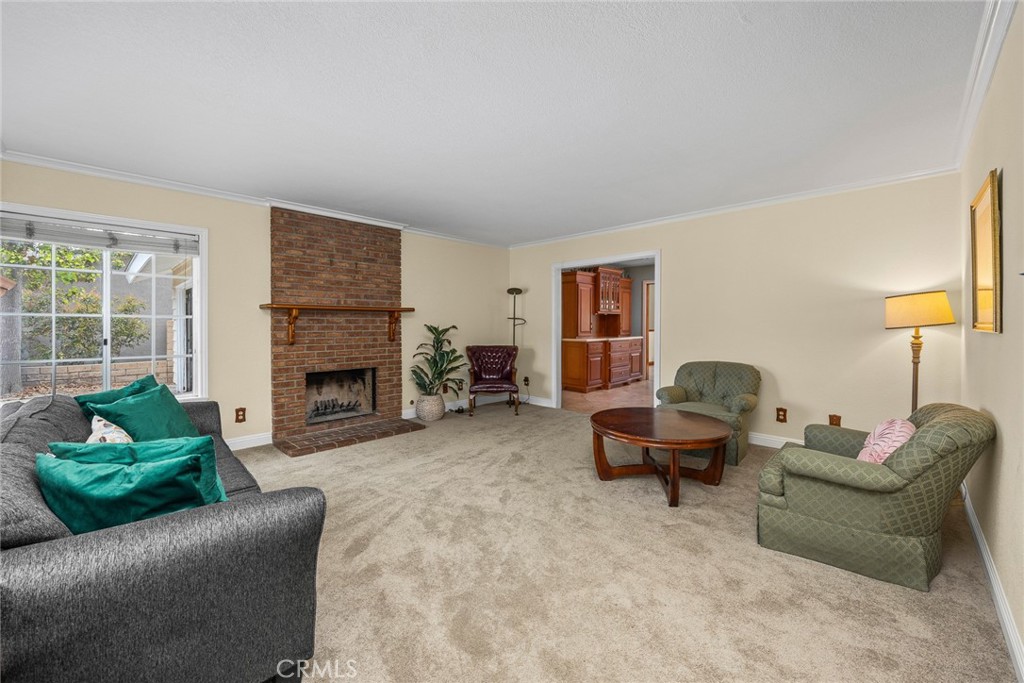 2047 E Fern Drive Property Photo 7