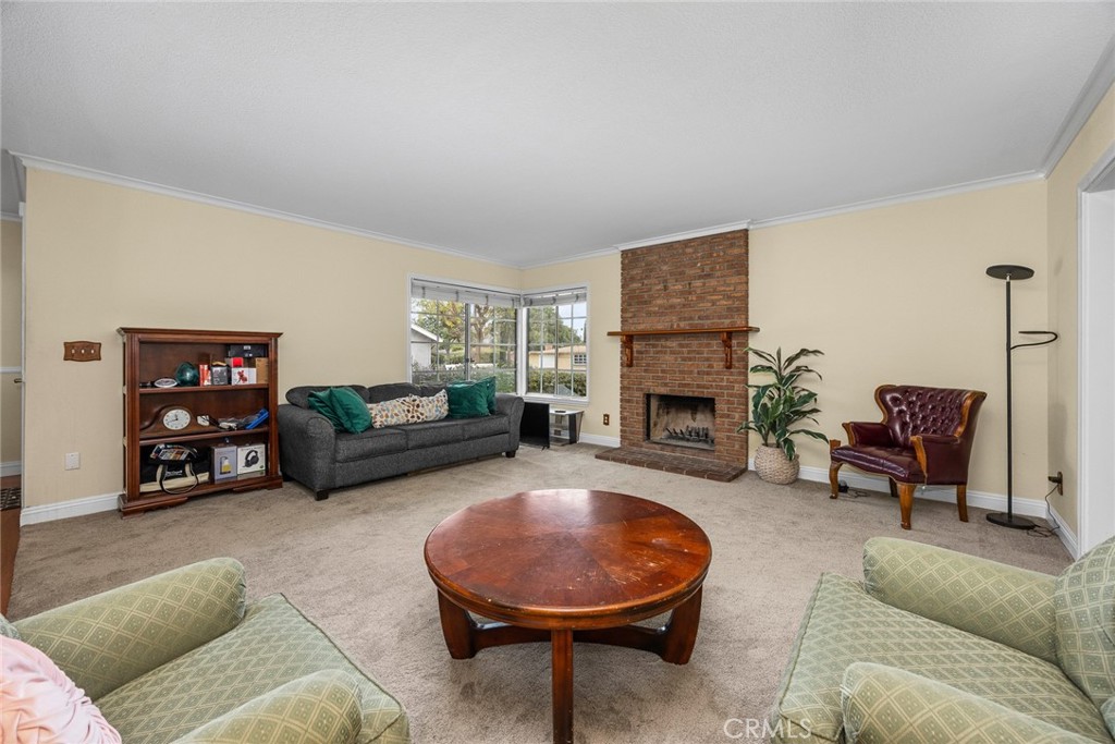 2047 E Fern Drive Property Photo 8