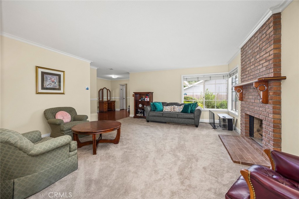 2047 E Fern Drive Property Photo 9