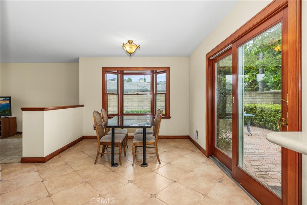 2047 E Fern Drive Property Photo 14