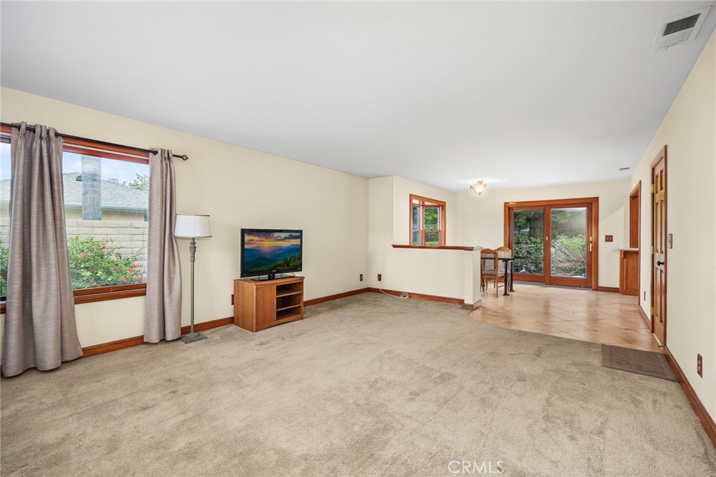 2047 E Fern Drive Property Photo 17
