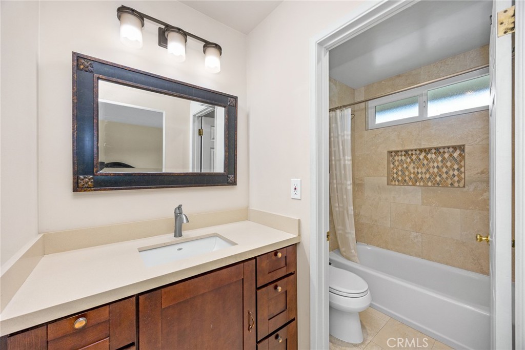 2047 E Fern Drive Property Photo 21