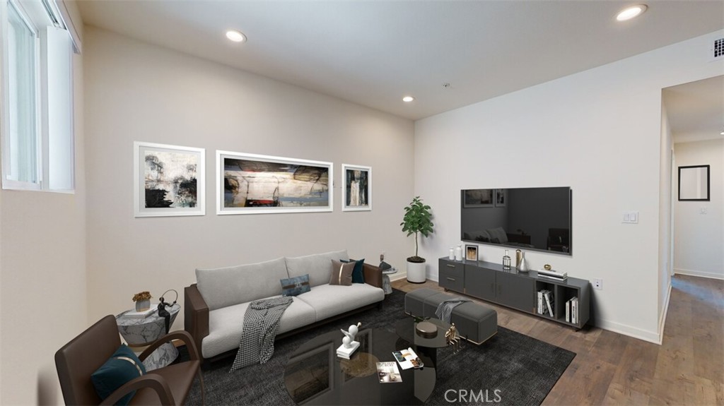 1836 Sichel 27 Property Photo 2
