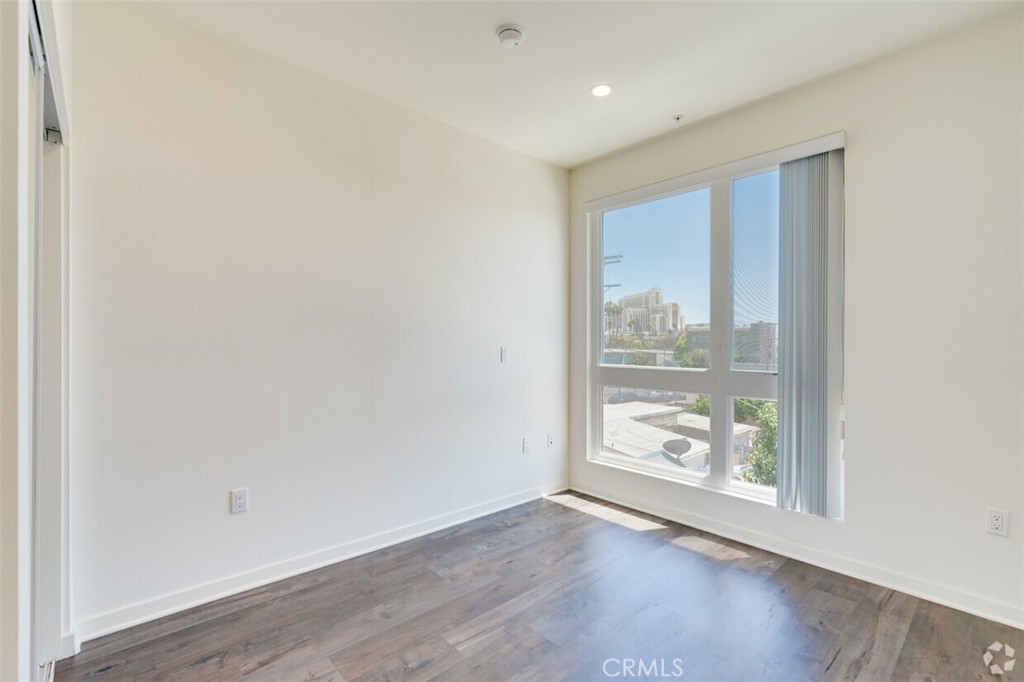 1836 Sichel 27 Property Photo 15