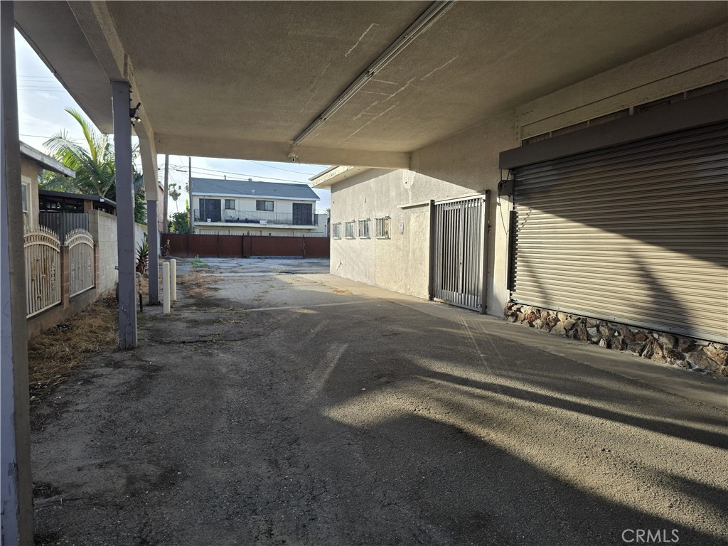 1425 Cherry Property Photo 2