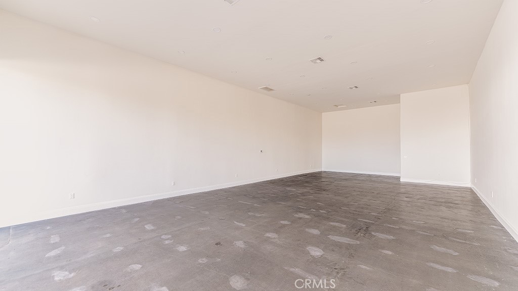 1208 E Huntington Drive Property Photo 6