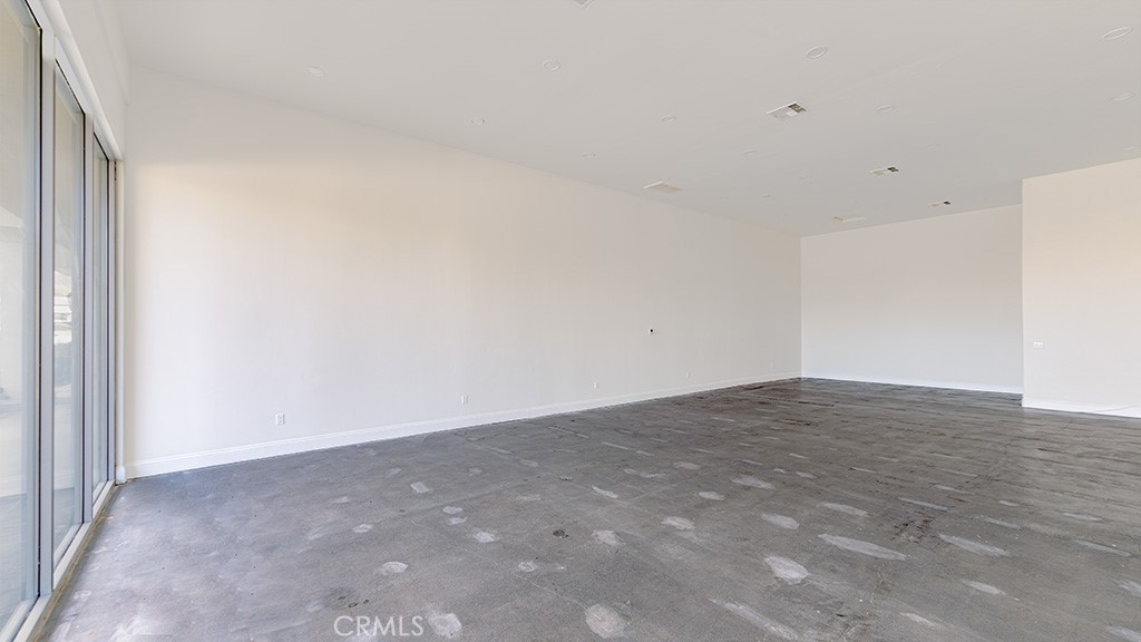 1208 E Huntington Drive Property Photo 7